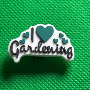 🌼 (5/$10 or 10/$15) NEW “I love Gardening” Croc Charm Collection